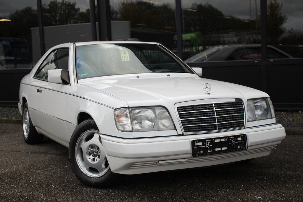 Mercedes-Benz 220 CE | 1993, foto 3