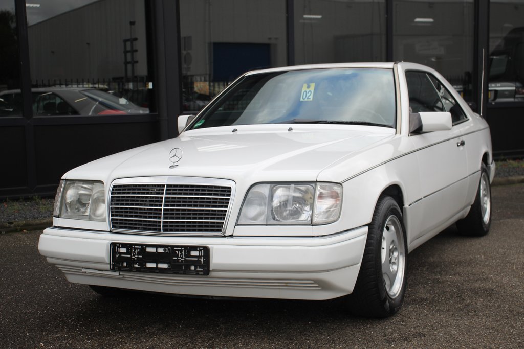 Mercedes-Benz 220 CE | 1993, foto 5
