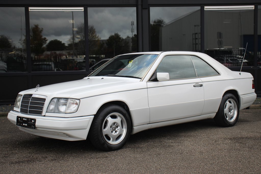 Mercedes-Benz 220 CE | 1993, foto 6