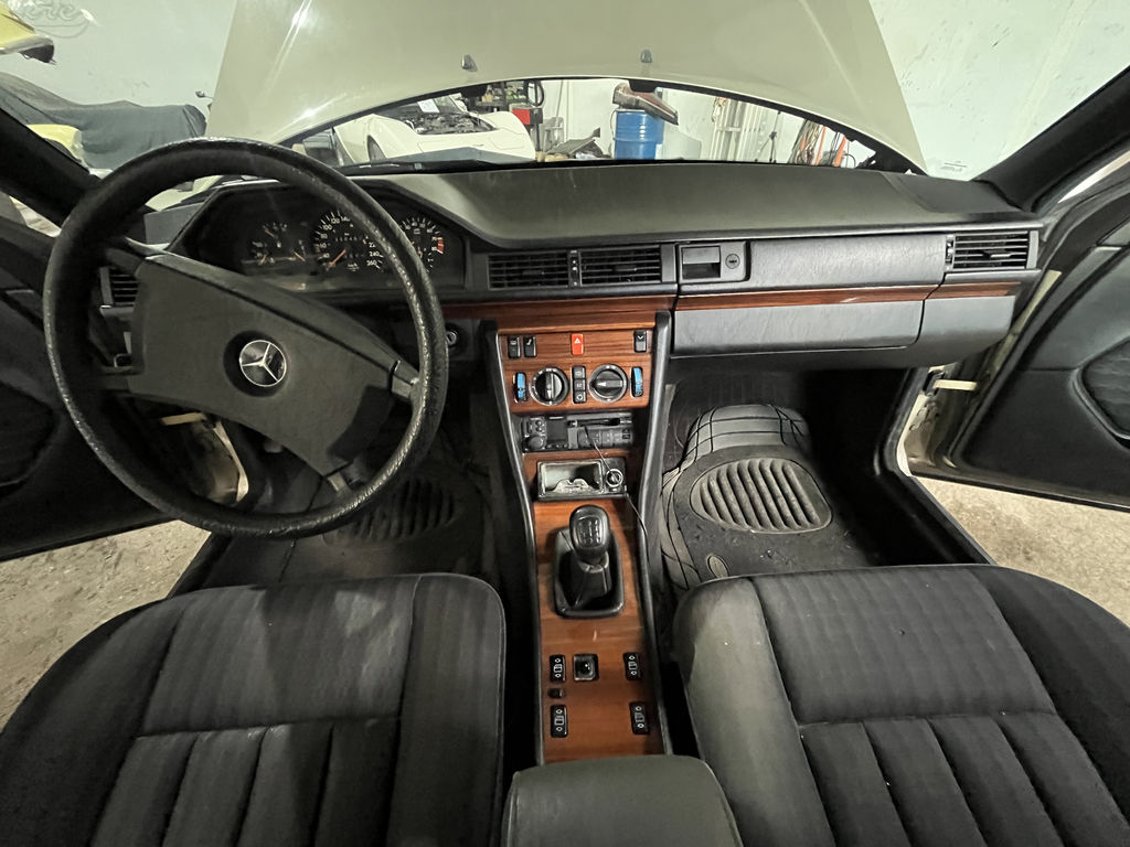 Mercedes-Benz 300 E-24 | 1992, foto 2