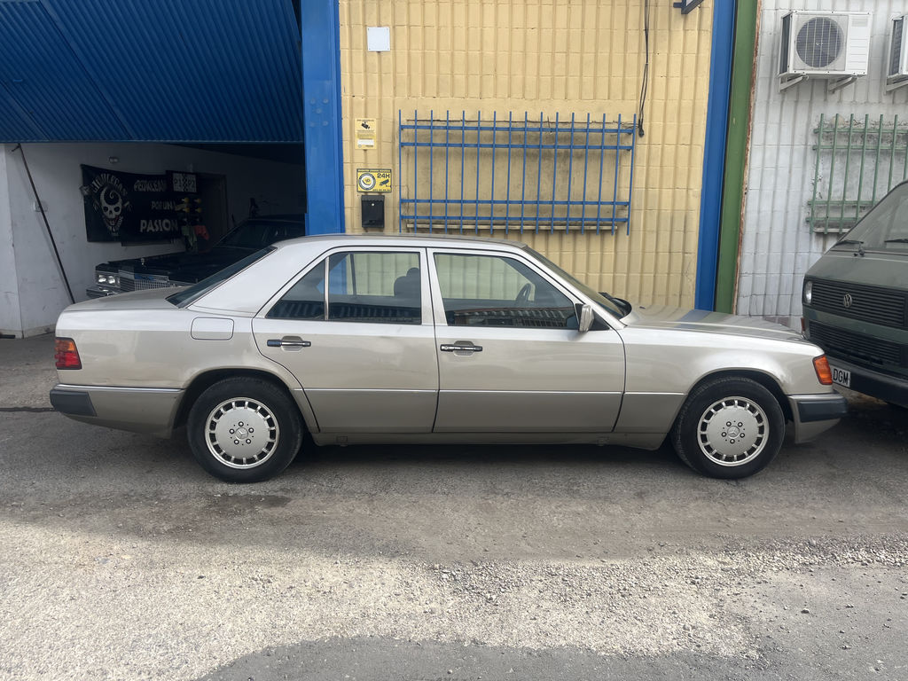 Mercedes-Benz 300 E-24 | 1992, foto 9
