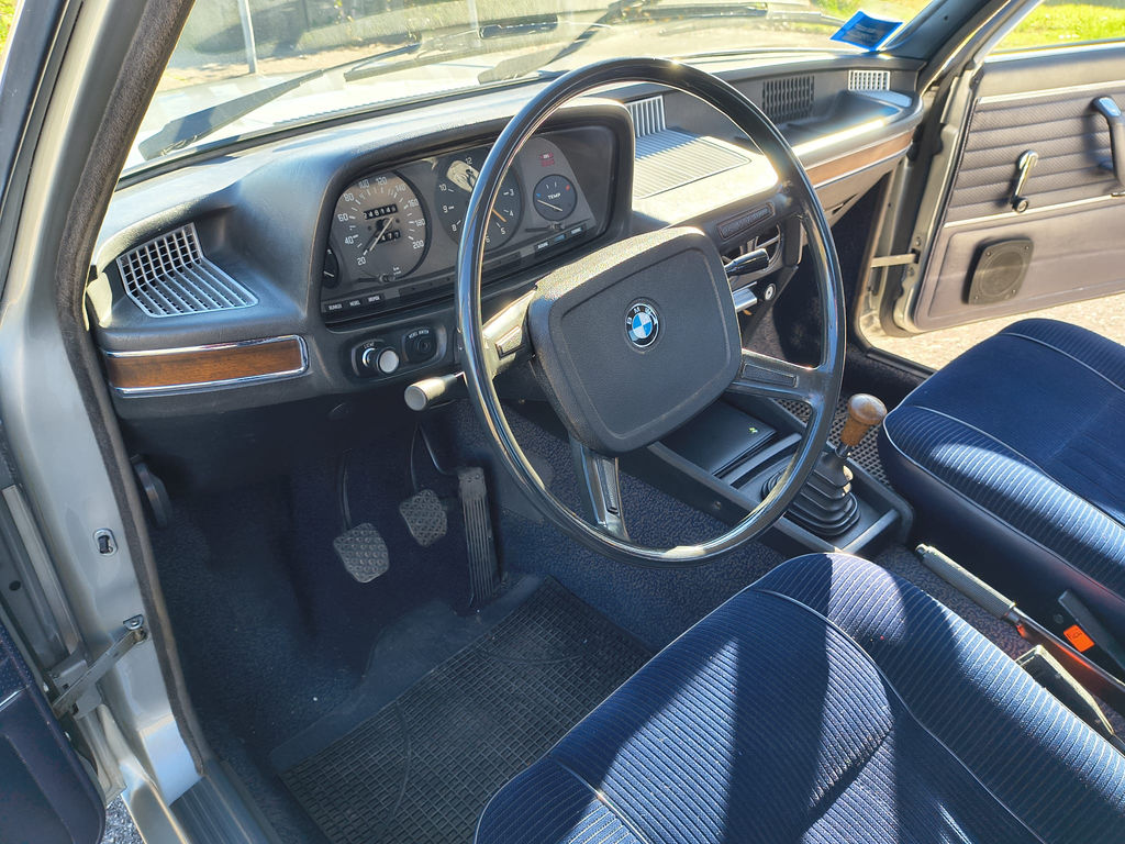 BMW 520 | 1974, foto 2