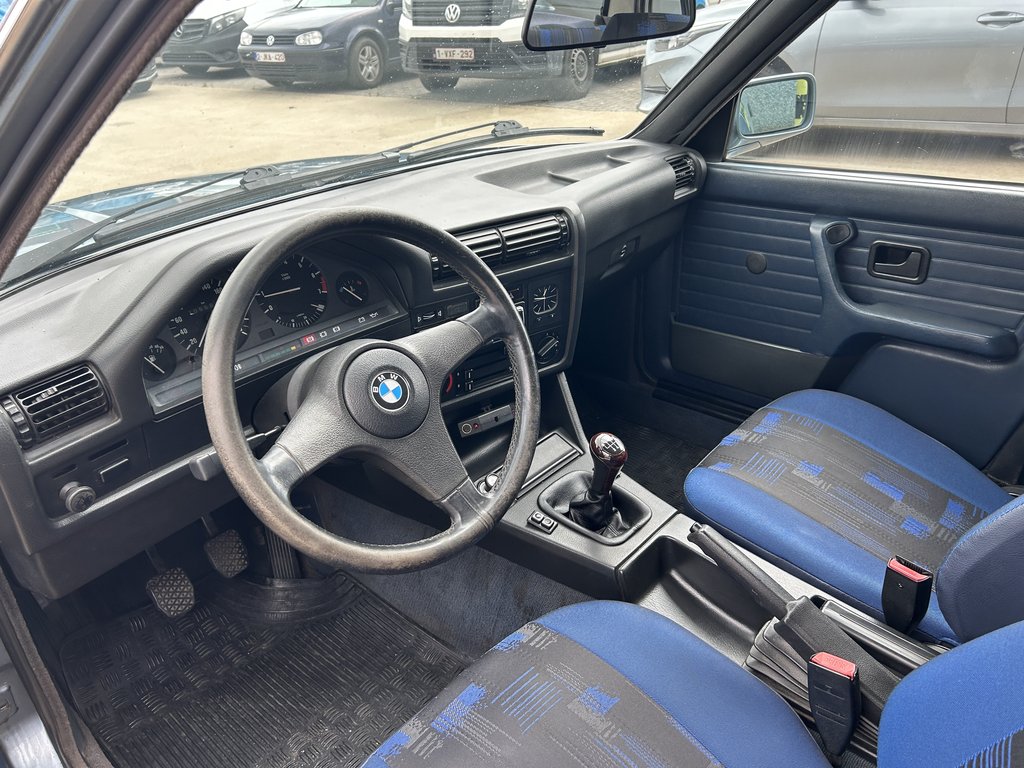 BMW 318i | 1988, foto 2