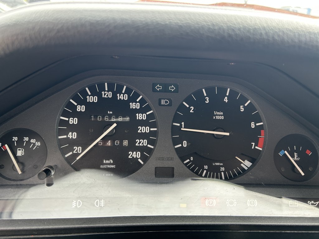 BMW 318i | 1988, foto 9