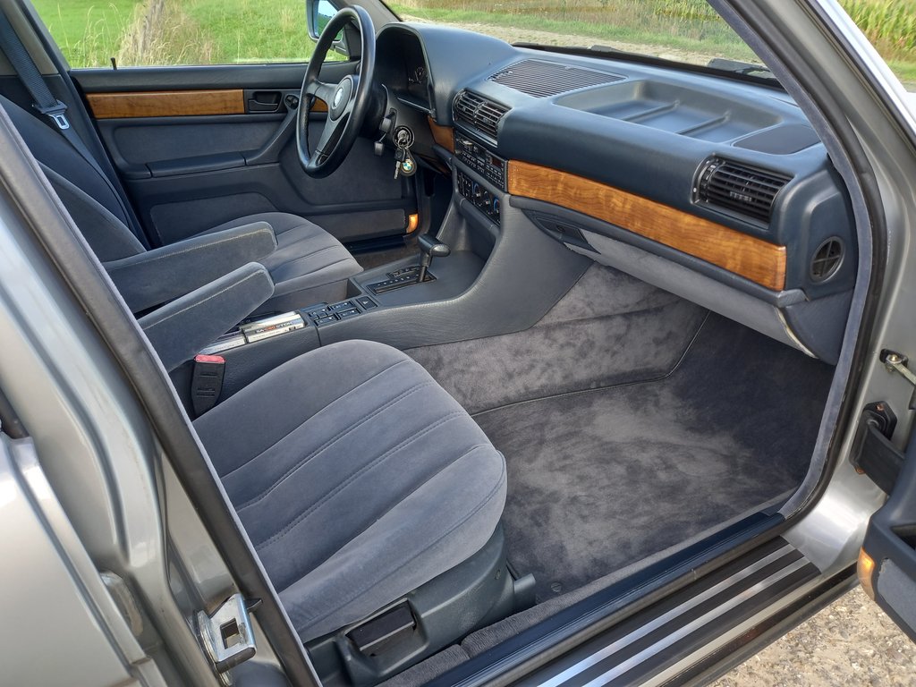 BMW 735i | 1987, foto 2