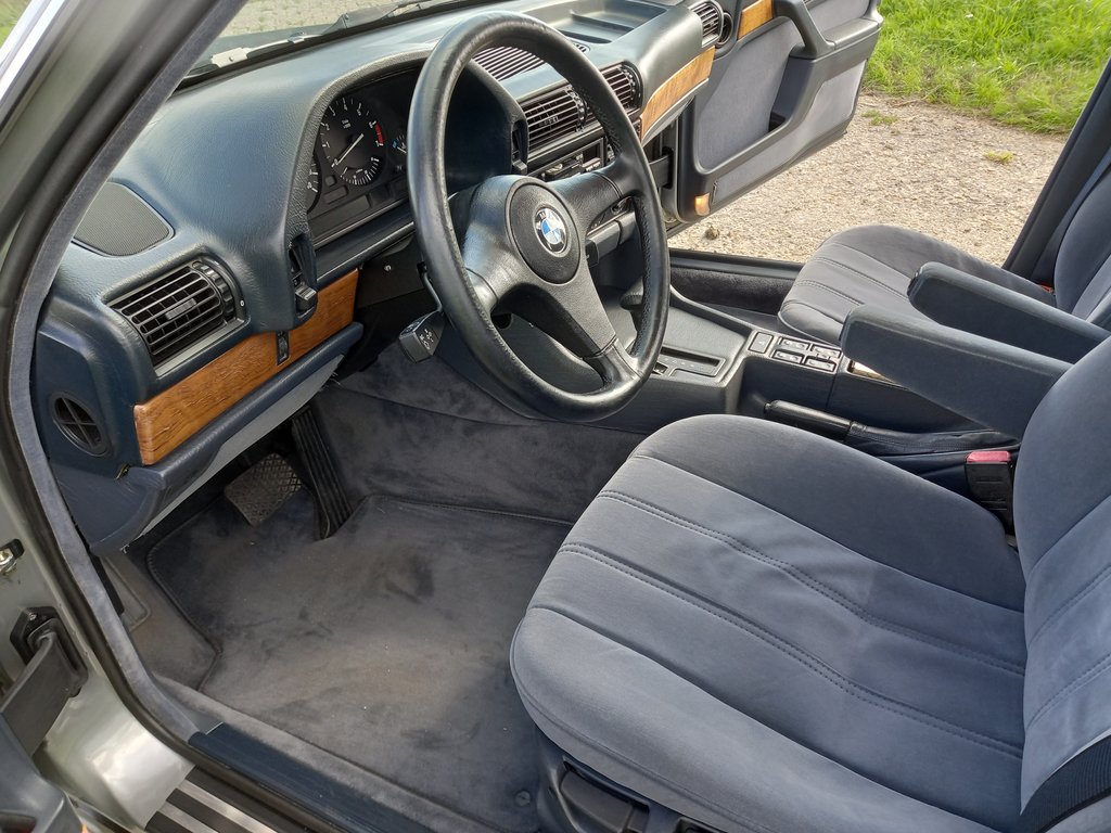 BMW 735i | 1987, foto 12