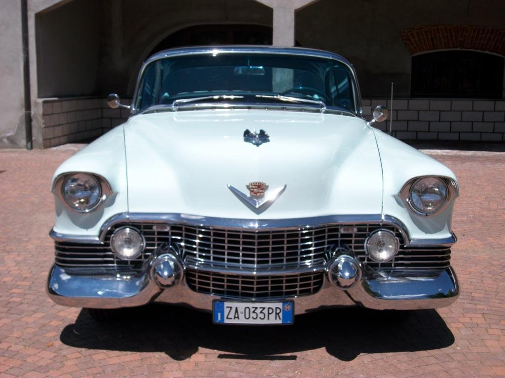Cadillac Coupe de Ville, foto 3