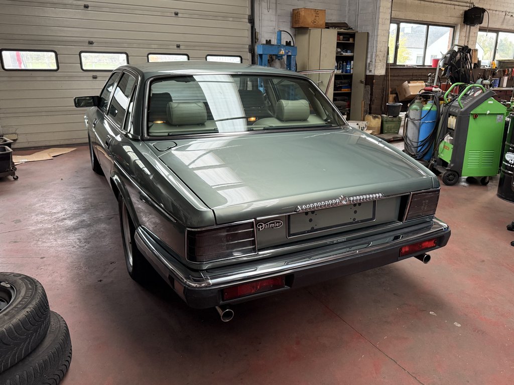 Daimler 4.0 Litre | 1993, foto 7