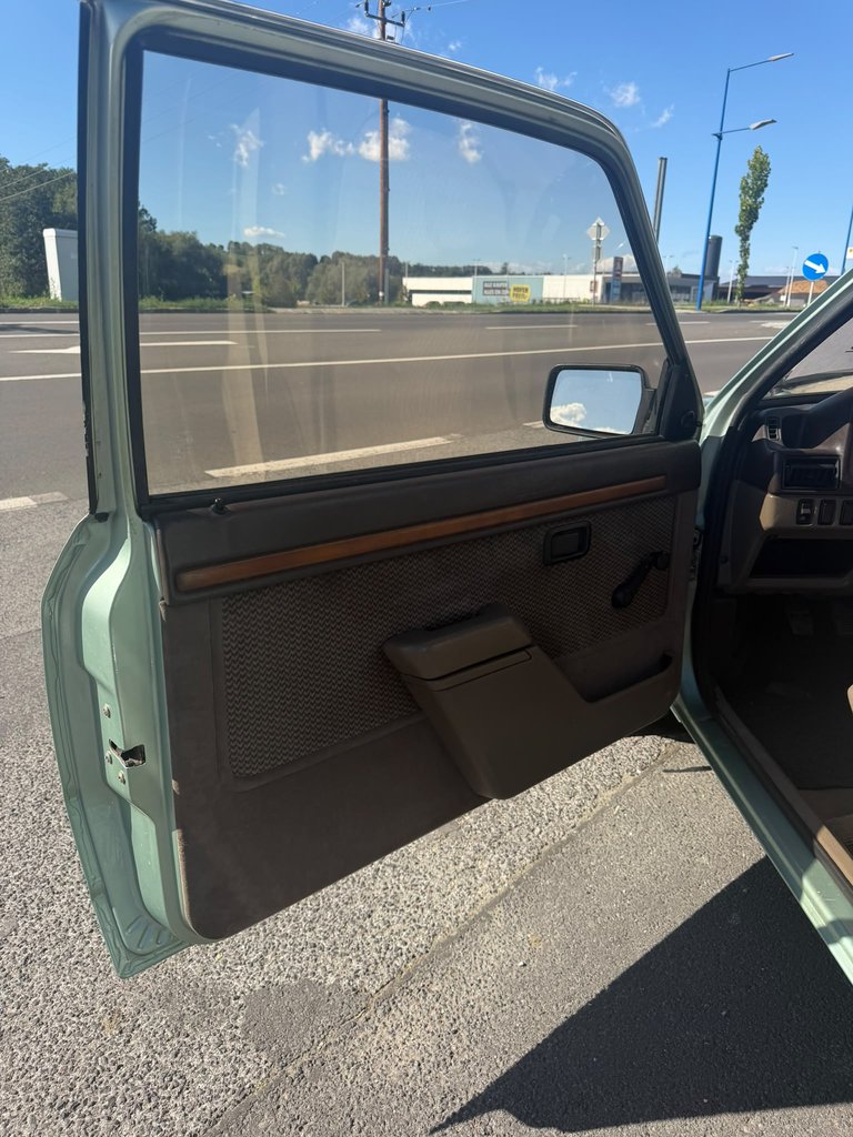 Ford Escort 1.3 Ghia | 1982, foto 8