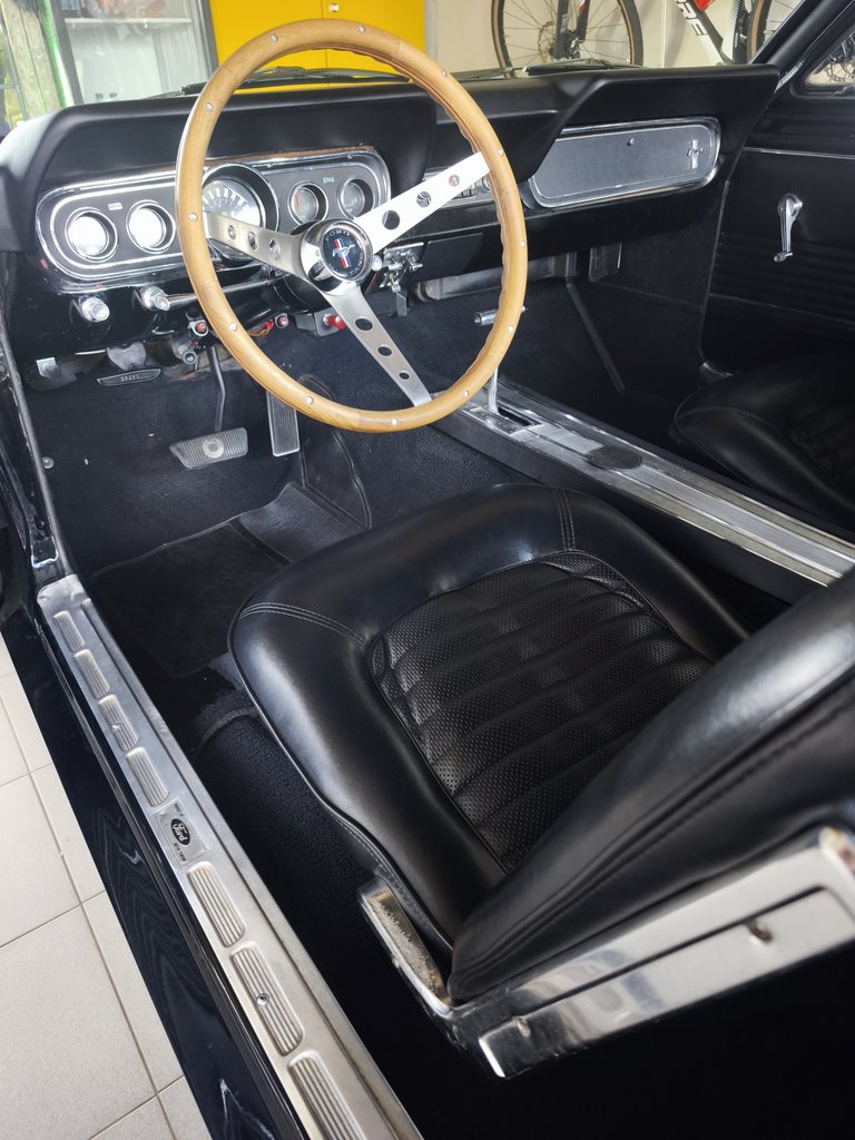 Ford Mustang Hardtop 289 V8 | 1965, foto 2