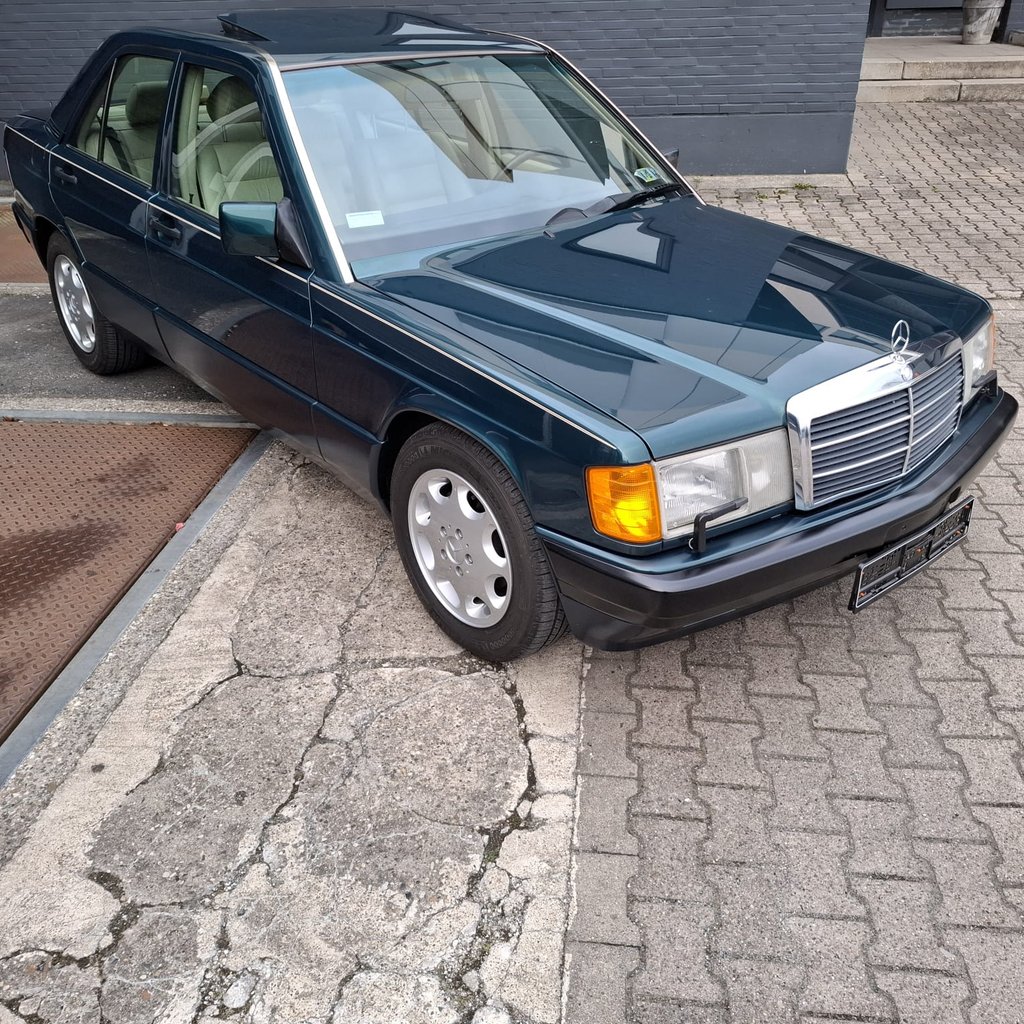 Mercedes-Benz 190 E 2.3 Limited Edition | 1993, foto 4