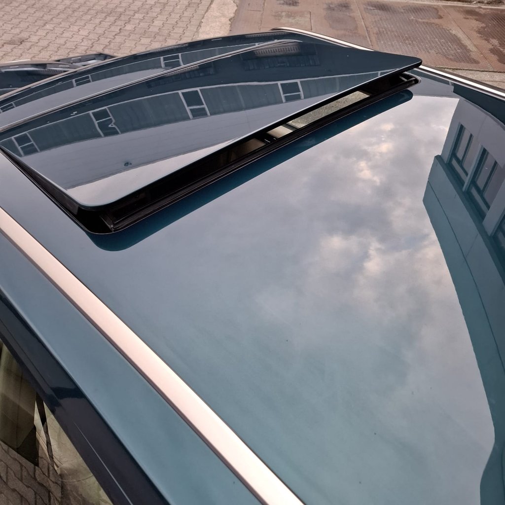 Mercedes-Benz 190 E 2.3 Limited Edition | 1993, foto 10