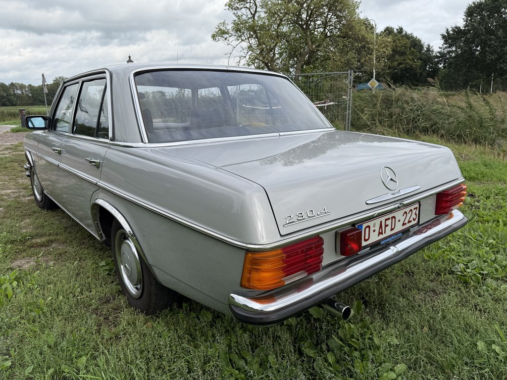 Mercedes-Benz 230 (W115) | 1975, foto 5