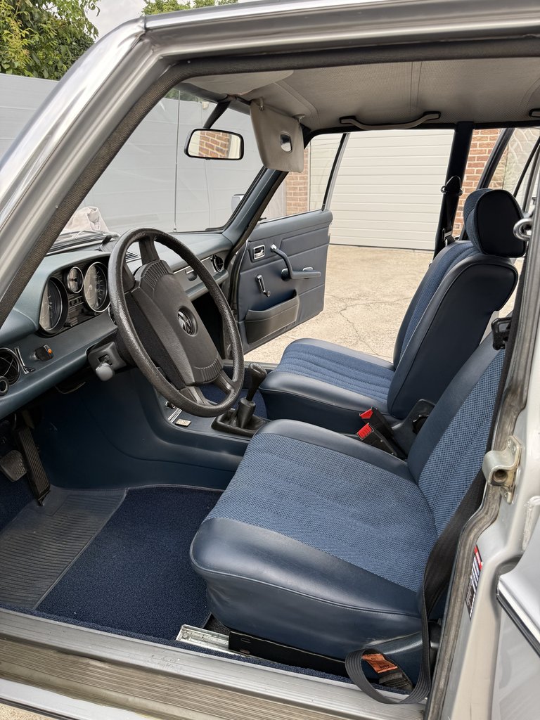 Mercedes-Benz 230 (W115) | 1975, foto 7