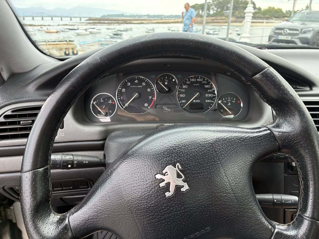 Peugeot 406 Coupé V6 Pack | 1998, foto 10