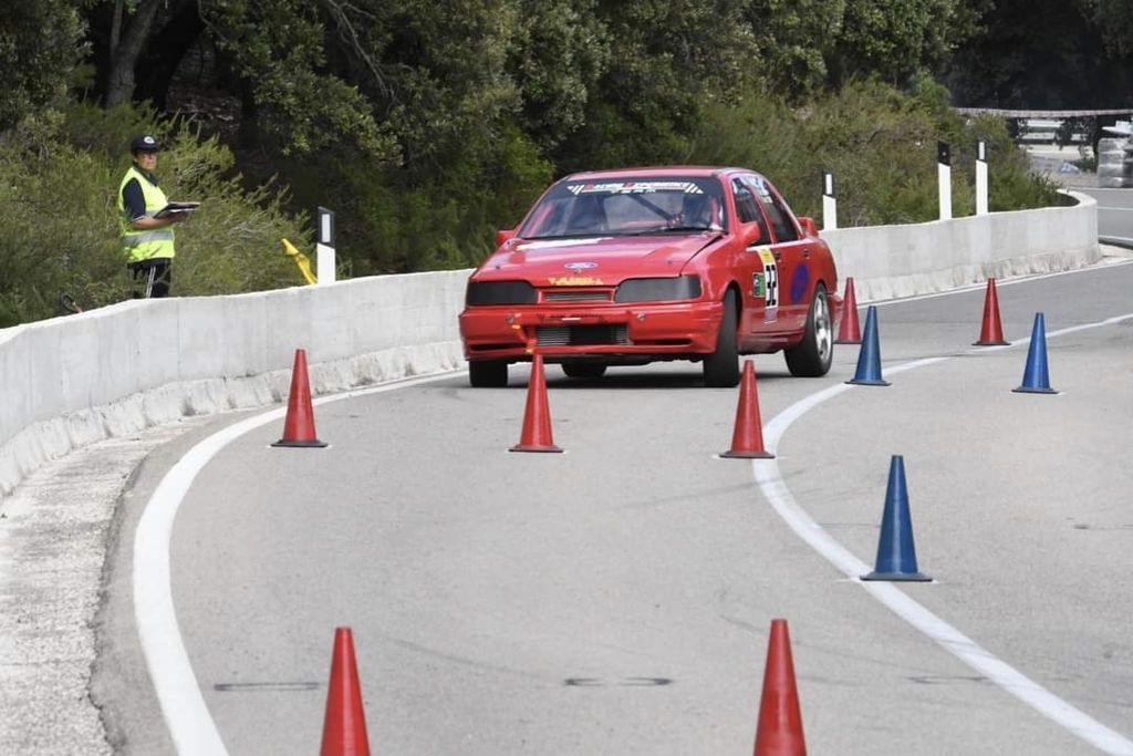 Ford Sierra Sapphire RS Cosworth 4×4 | 1992, foto 4