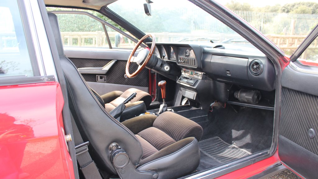 Alfa Romeo GTV 2.0, foto 2