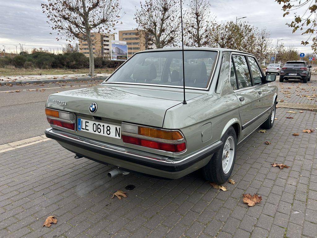 BMW 525i | 1983, foto 4
