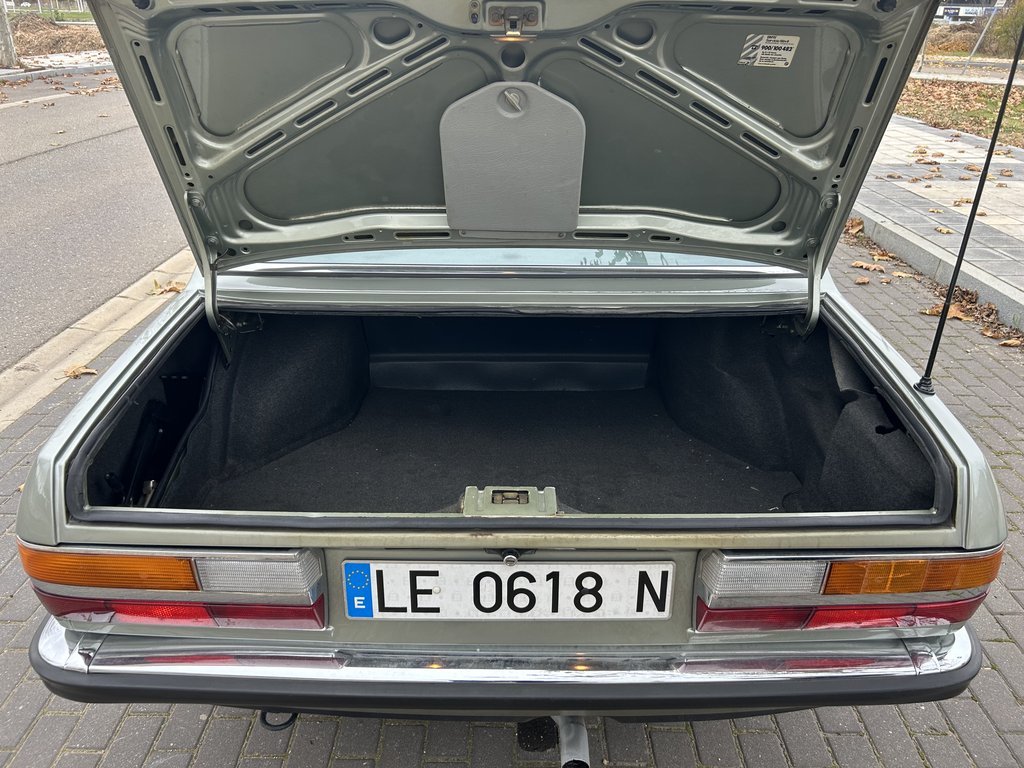 BMW 525i | 1983, foto 10