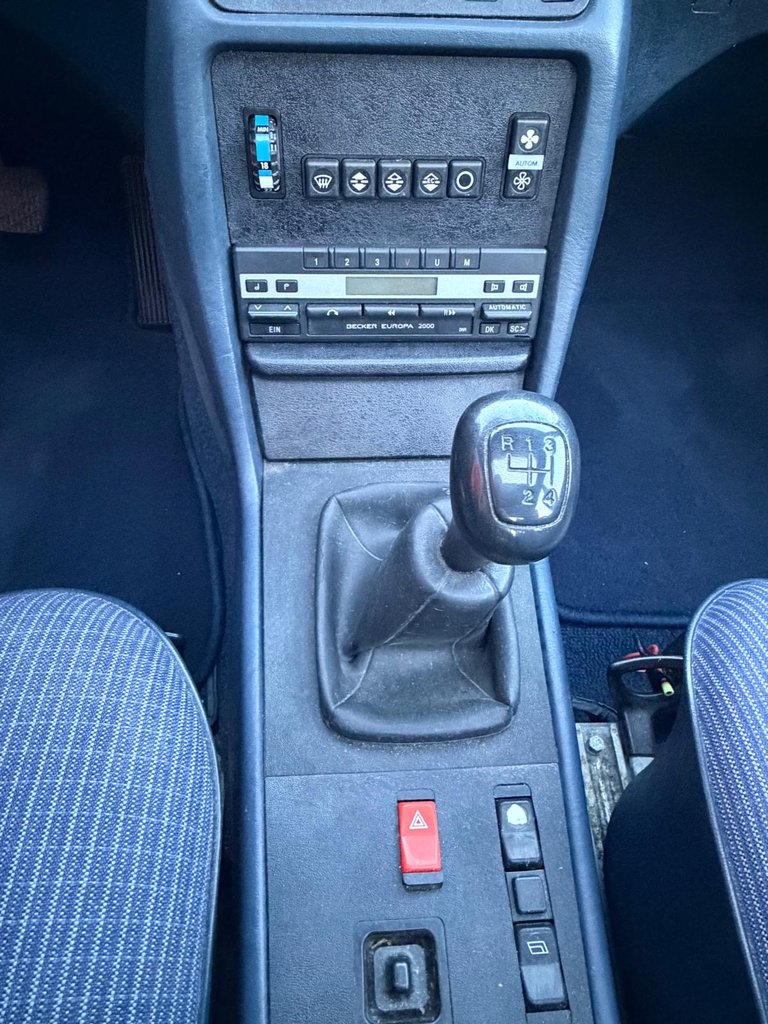 Mercedes-Benz 230 E | 1984, foto 11