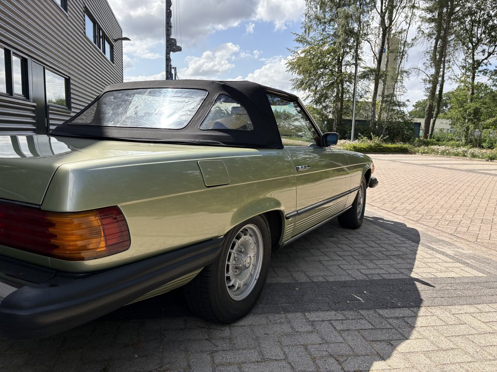 Mercedes-Benz 450 SL, foto 7