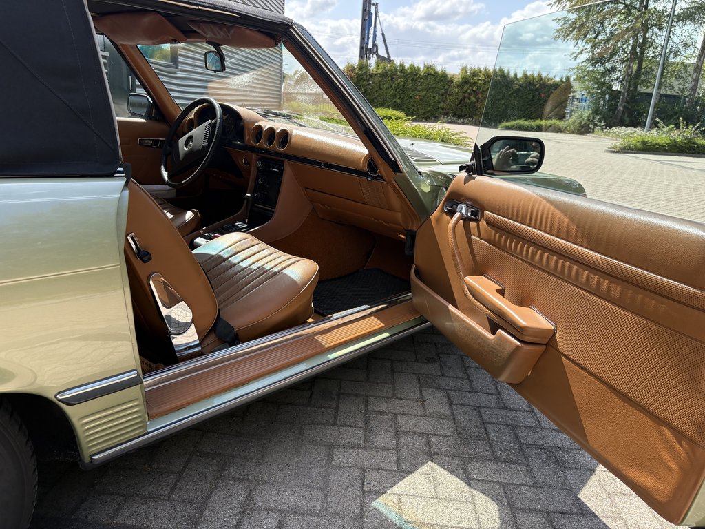Mercedes-Benz 450 SL, foto 10