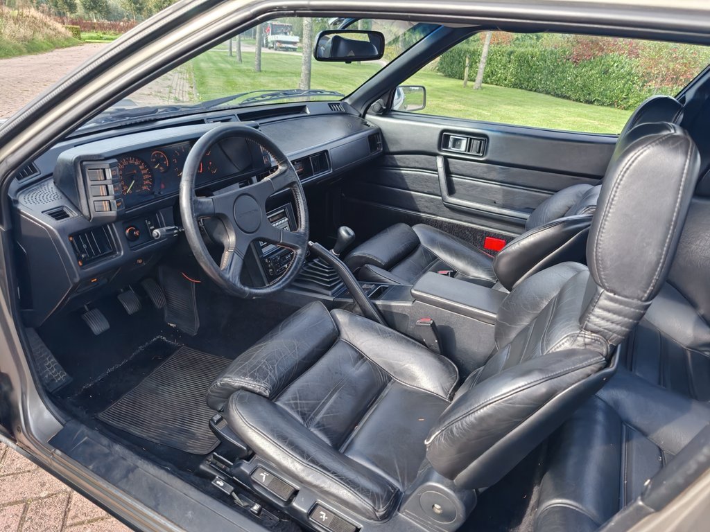 Mitsubishi Starion 2000 Turbo EX | 1986, foto 2