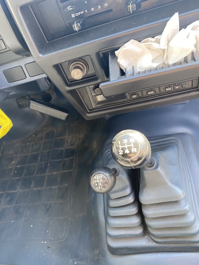 Nissan Pick-Up King Cab 4×4 Country | 1992, foto 9